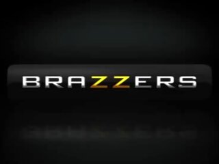 Brazzers - grande tetas em escola - lambida mim em o cacifo quarto cena starring keisha cinzento e johnny si