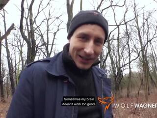 Needy 花癲者 stella 得到 性交 喜歡 一 母狗 在 一 柏林 公園! wolf wagner
